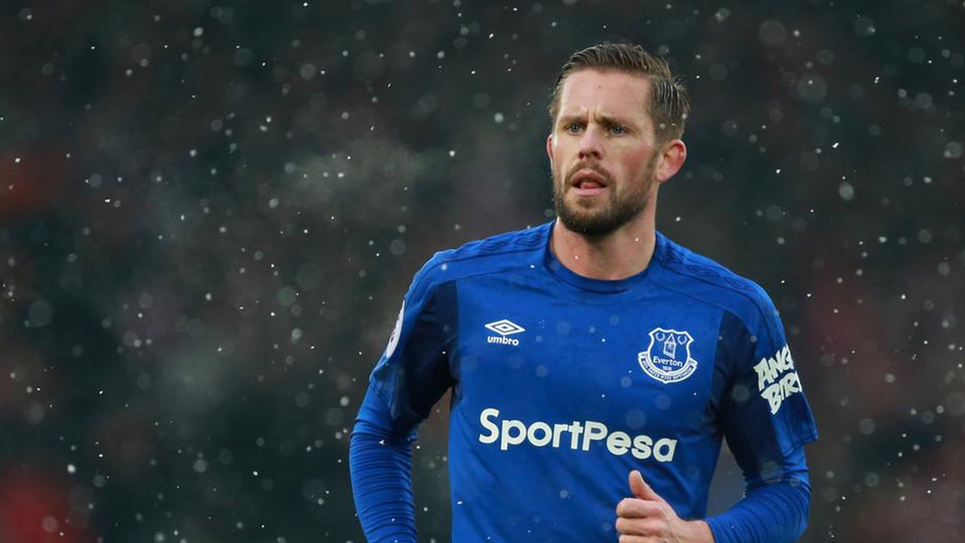 赛场“运动员特写”:那些在欧冠中闪耀的个人表现,欧冠名场面